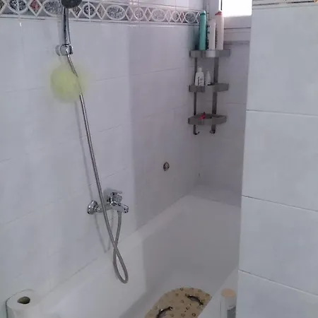 Spacious Contemporary 3 B/room In The City Center Apartamento *